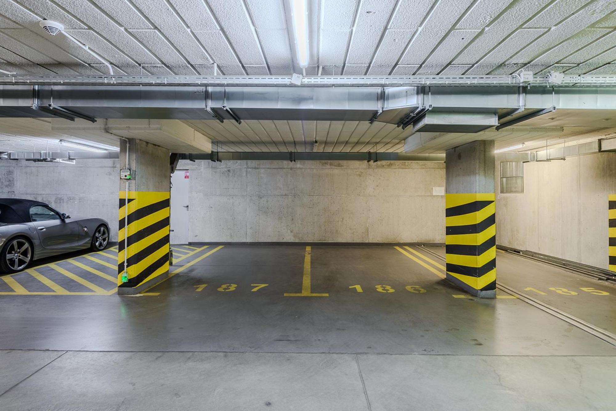Lumina Stylish With Parking In Center Apartment Lodz (Lodz)
