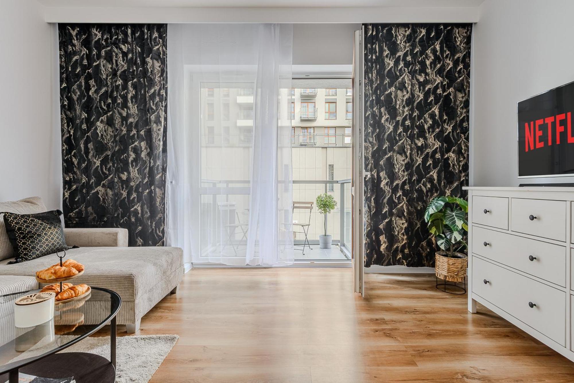 Apartment Lumina Stylish With Parking In Center *